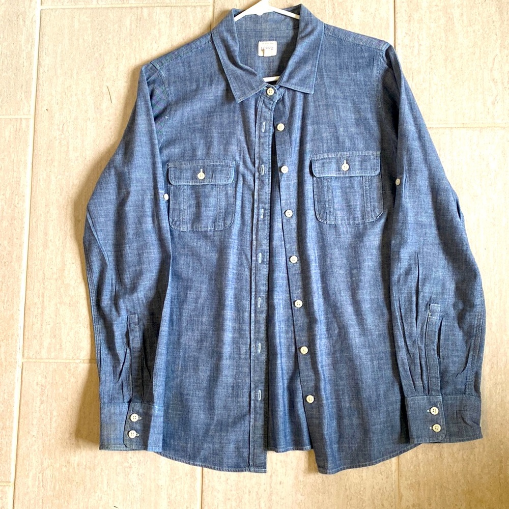 J Crew denim long sleeved button down in women’s medium